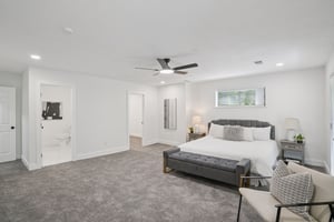 Rockcrest Dr-L0105-035.jpg