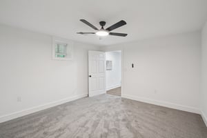 Rockcrest Dr-L0105-051.jpg
