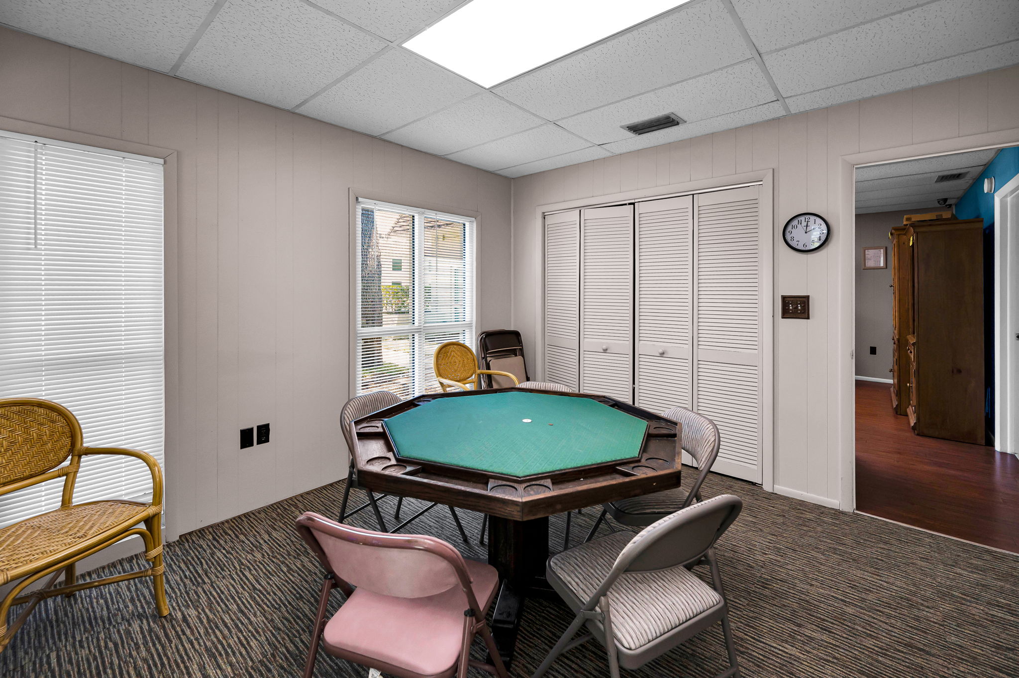 Clubhouse Club Room1