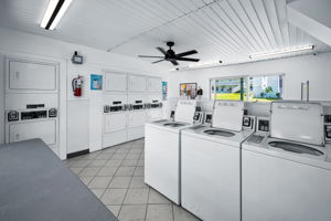 Laundry Room4