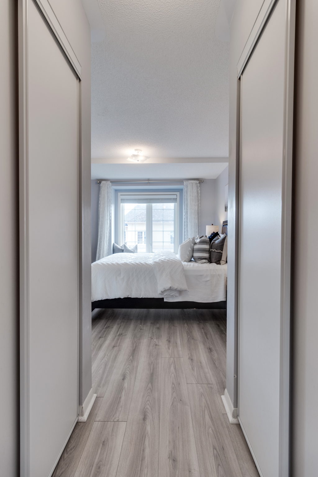 1250 St Martins Dr, Pickering, ON L1W 1L7, Canada Photo 33