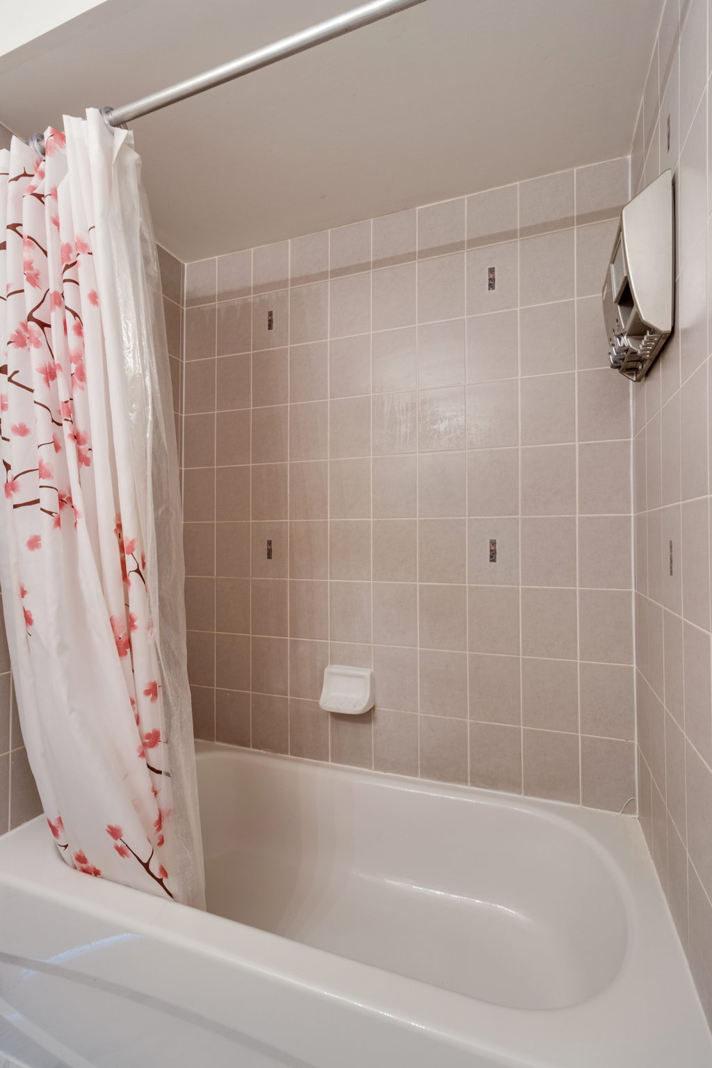 1250 St Martins Dr, Pickering, ON L1W 1L7, Canada Photo 36