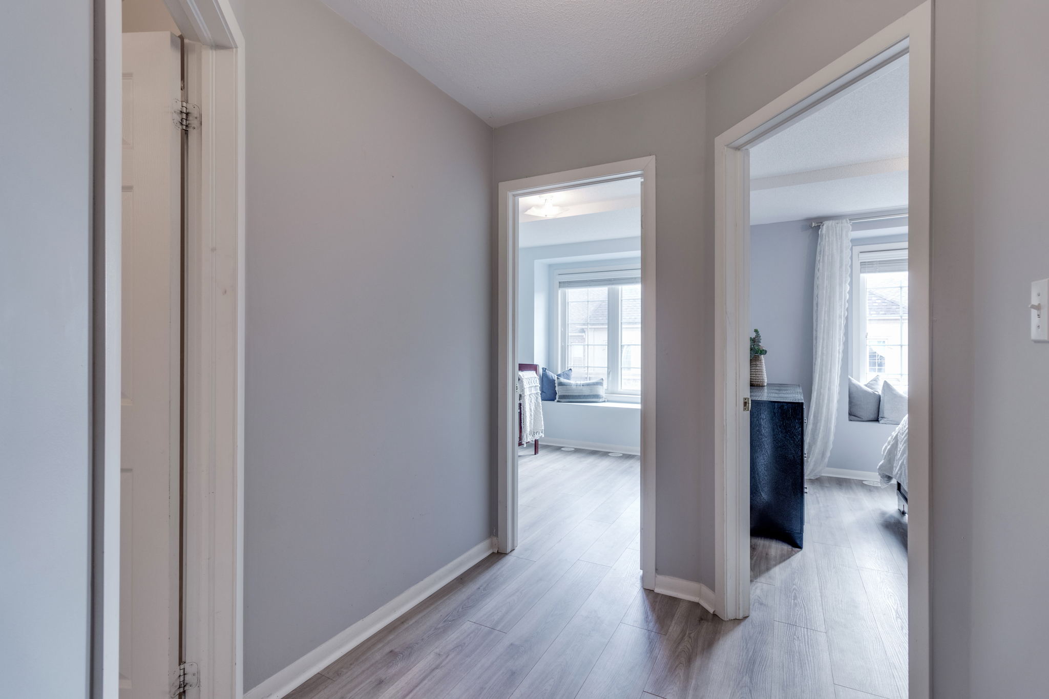 1250 St Martins Dr, Pickering, ON L1W 1L7, Canada Photo 26