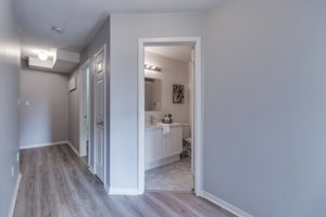 1250 St Martins Dr, Pickering, ON L1W 1L7, Canada Photo 26