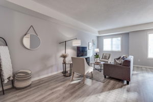 1250 St Martins Dr, Pickering, ON L1W 1L7, Canada Photo 10