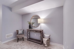1250 St Martins Dr, Pickering, ON L1W 1L7, Canada Photo 7