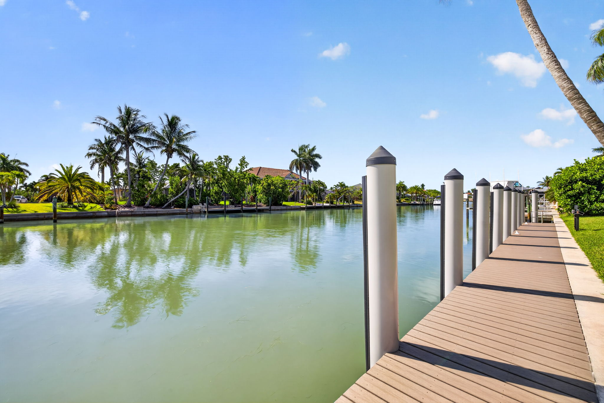 Dock 2 of 2