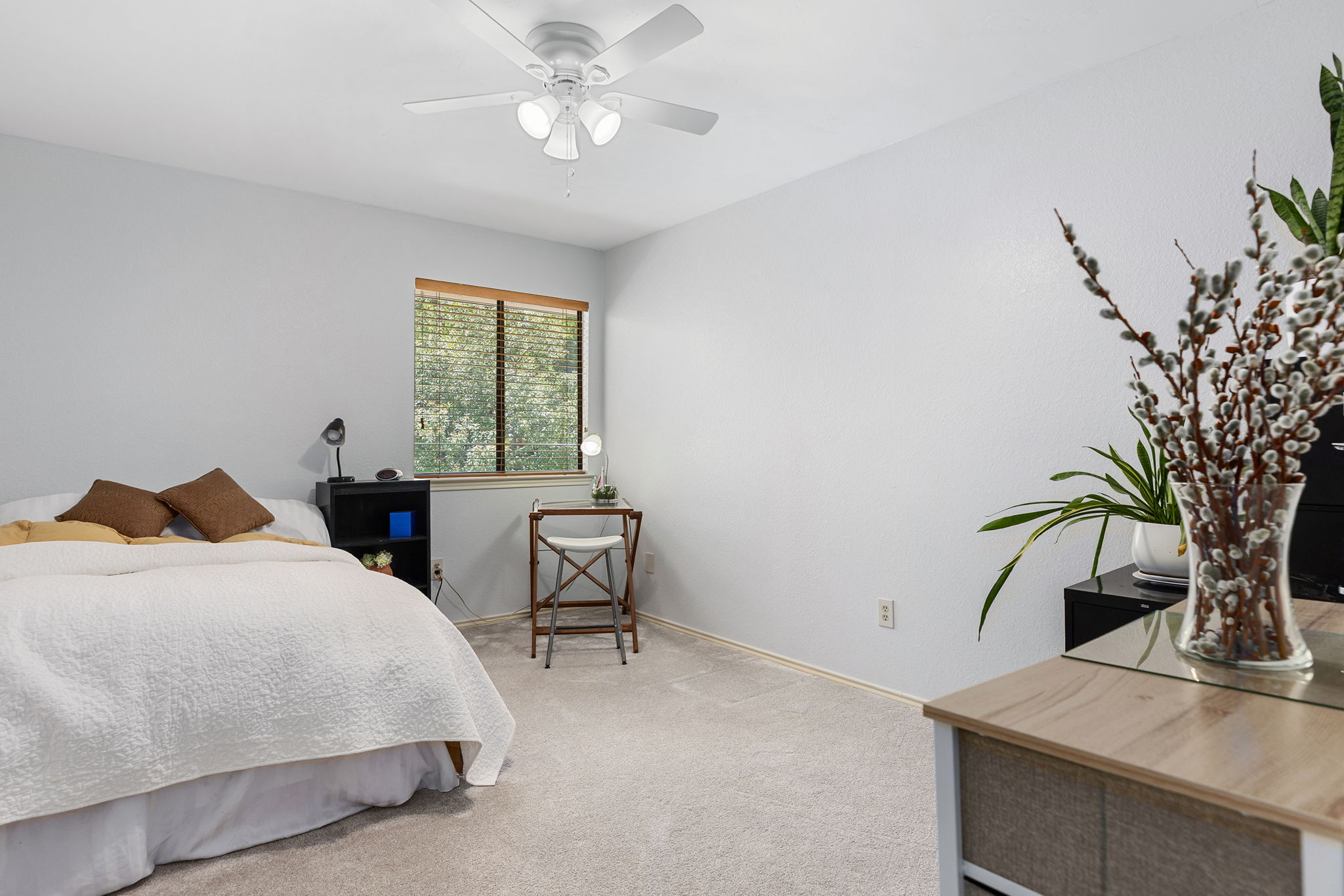 Secondary bedroom with good sized closet
