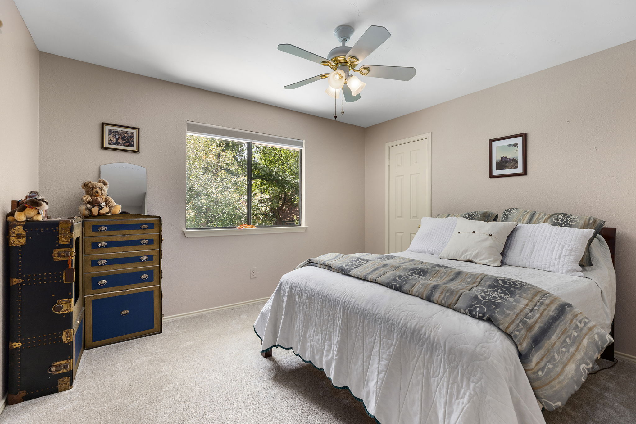 Third bedroom with walk in closet