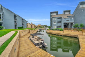  Photo 73