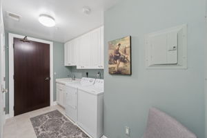 In-Unit Laundry