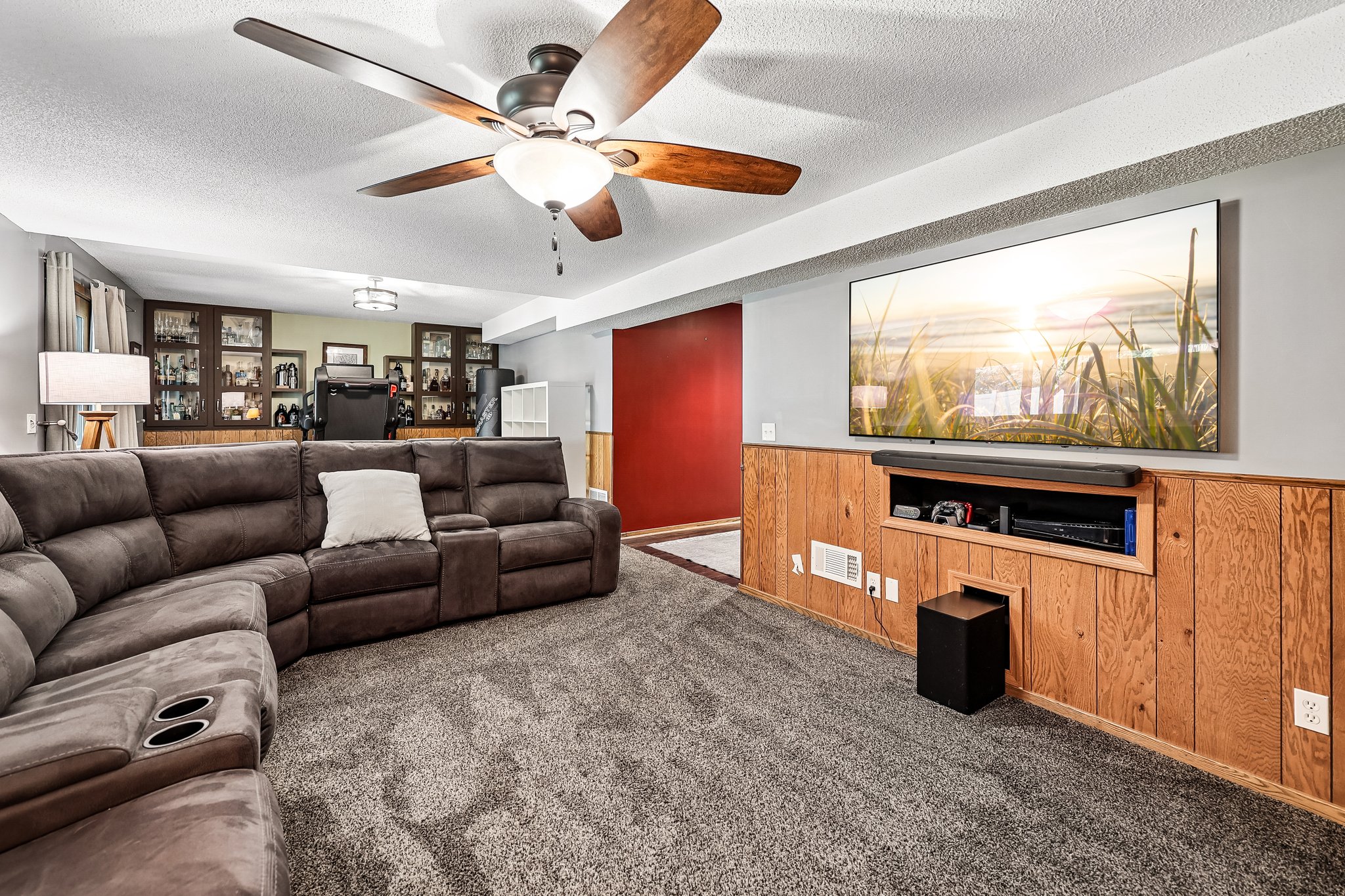 63rd Ave-S0107-012.jpg