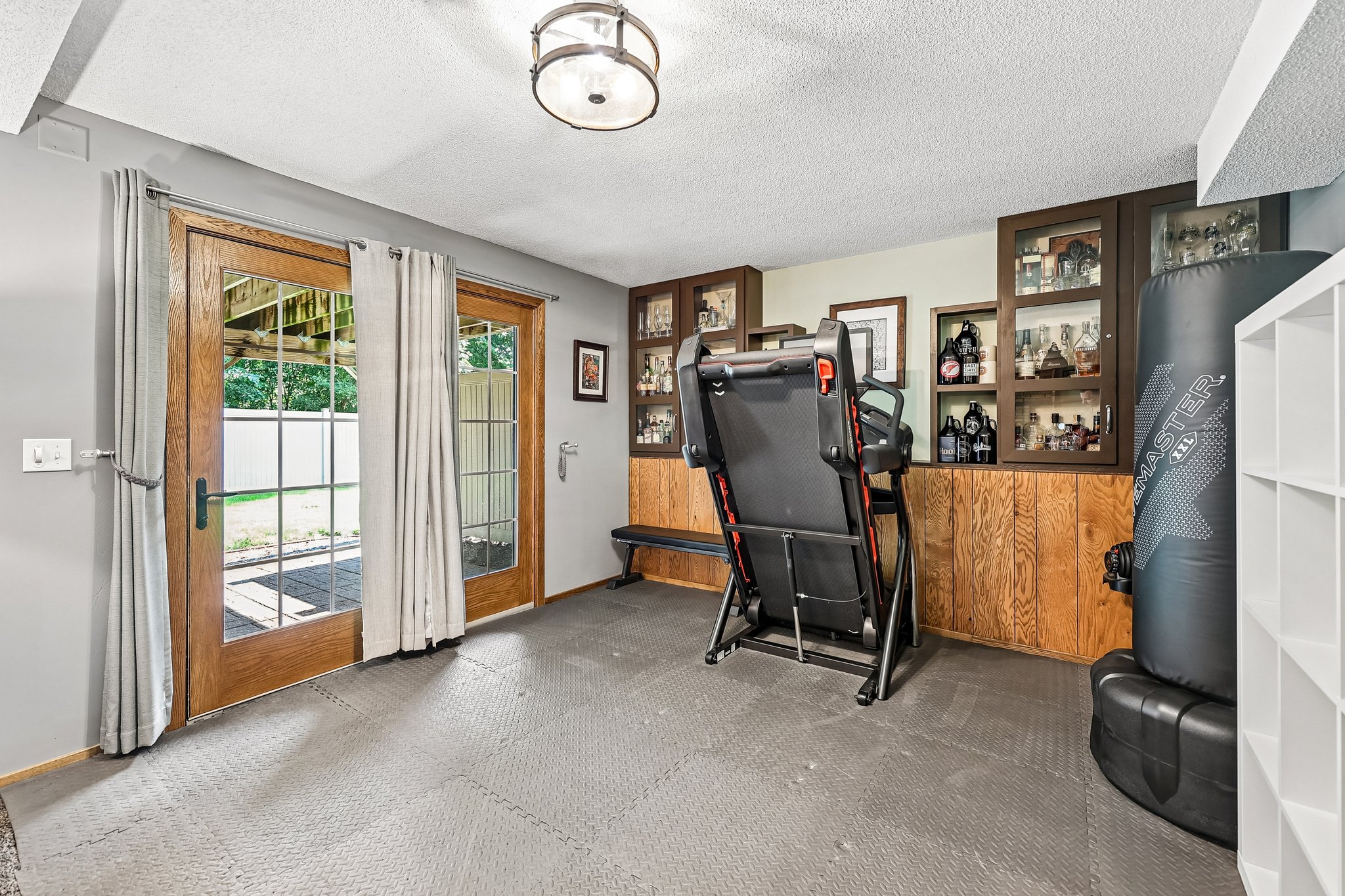 63rd Ave-S0107-030.jpg