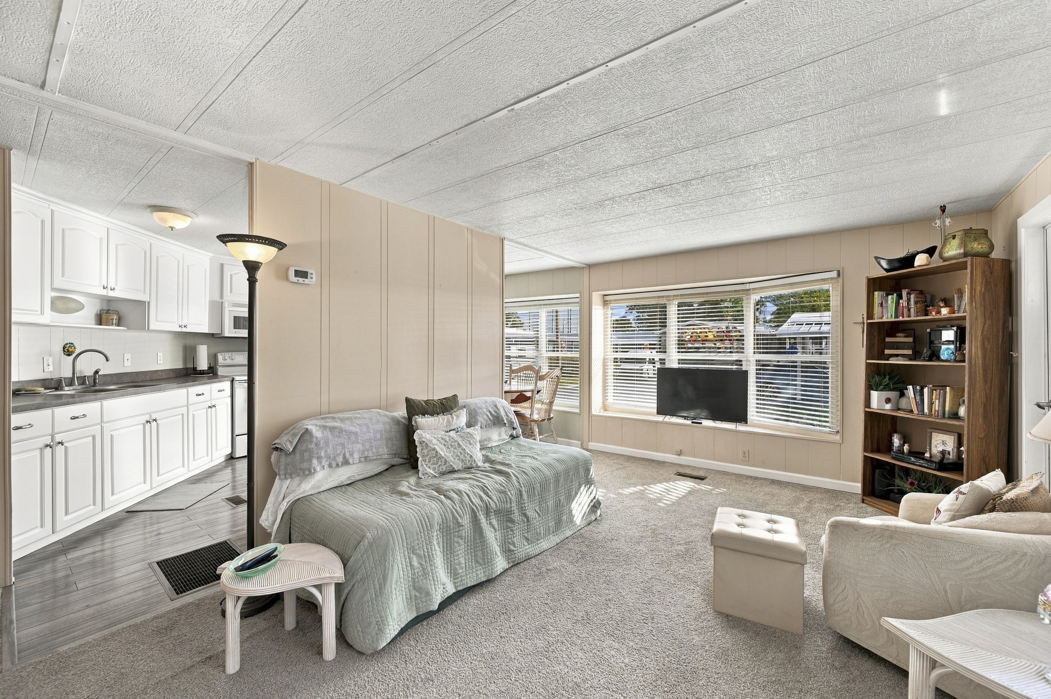 Interiors (10)