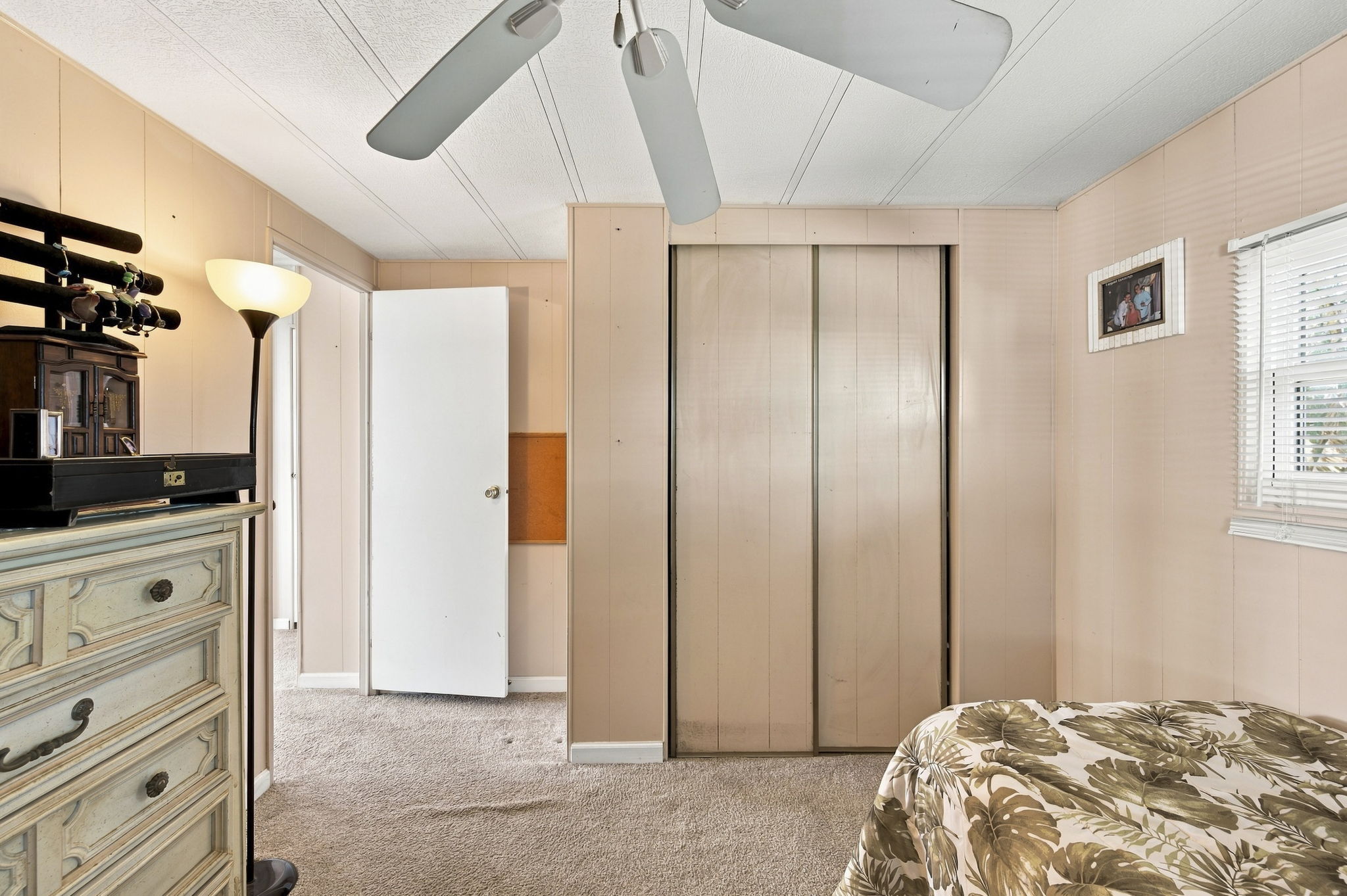 Interiors (19)