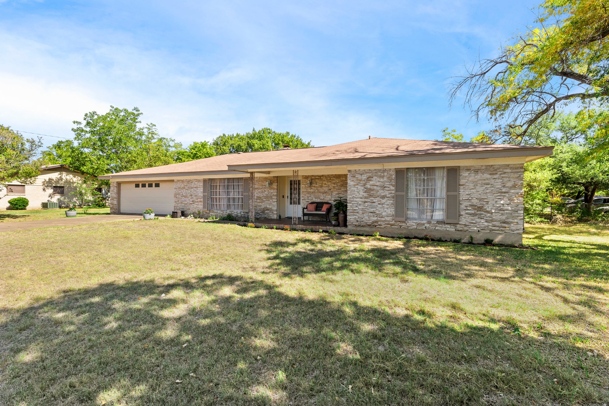 12503 Silver Spur, Austin, TX 78727, USA Photo 3