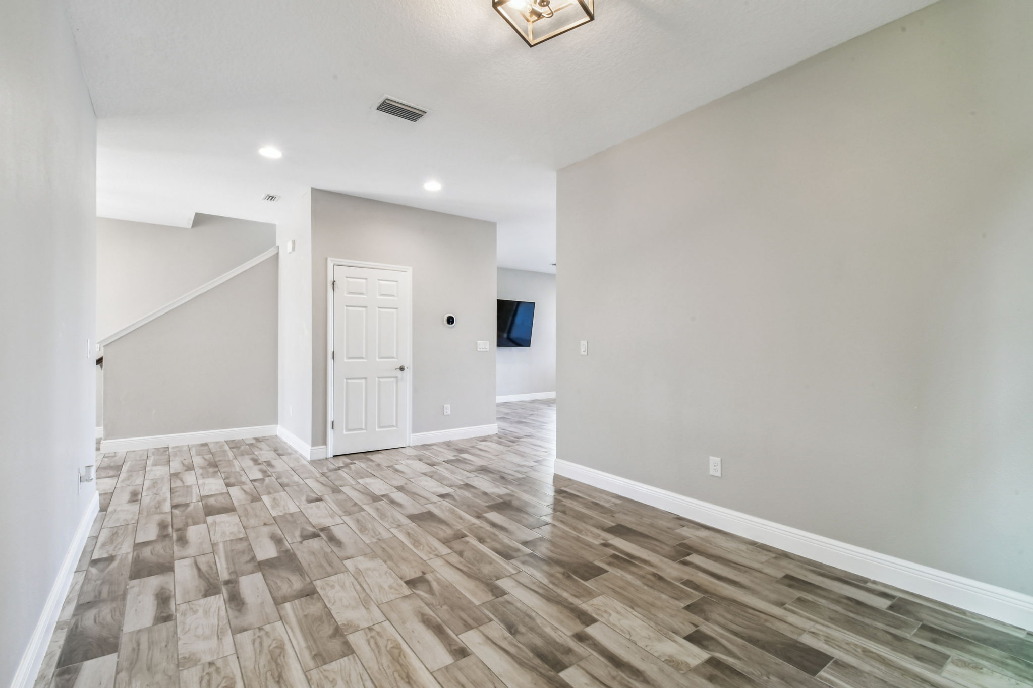Reverse Dining Room