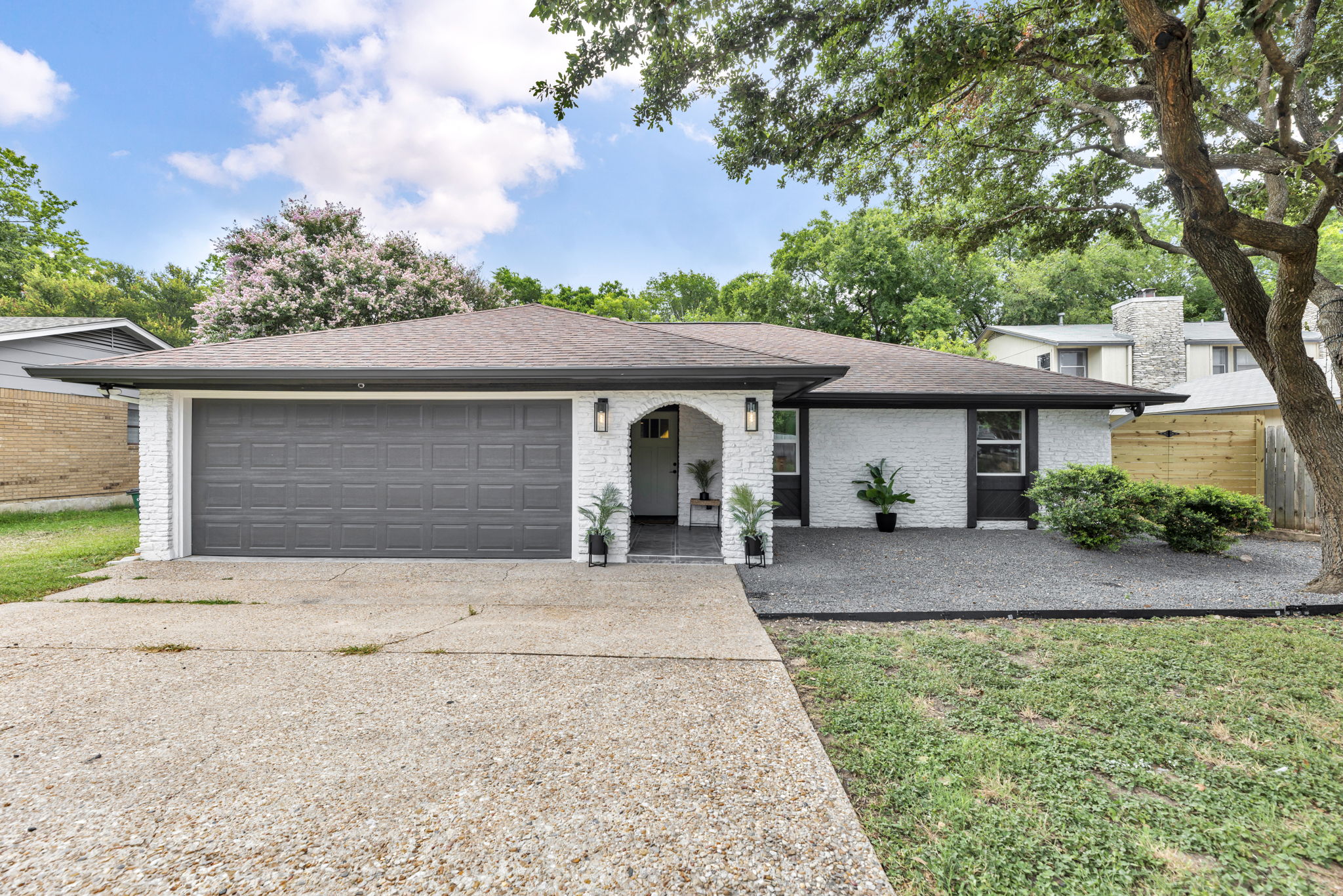 12507 Lamplight Village Ave, Austin, TX 78727