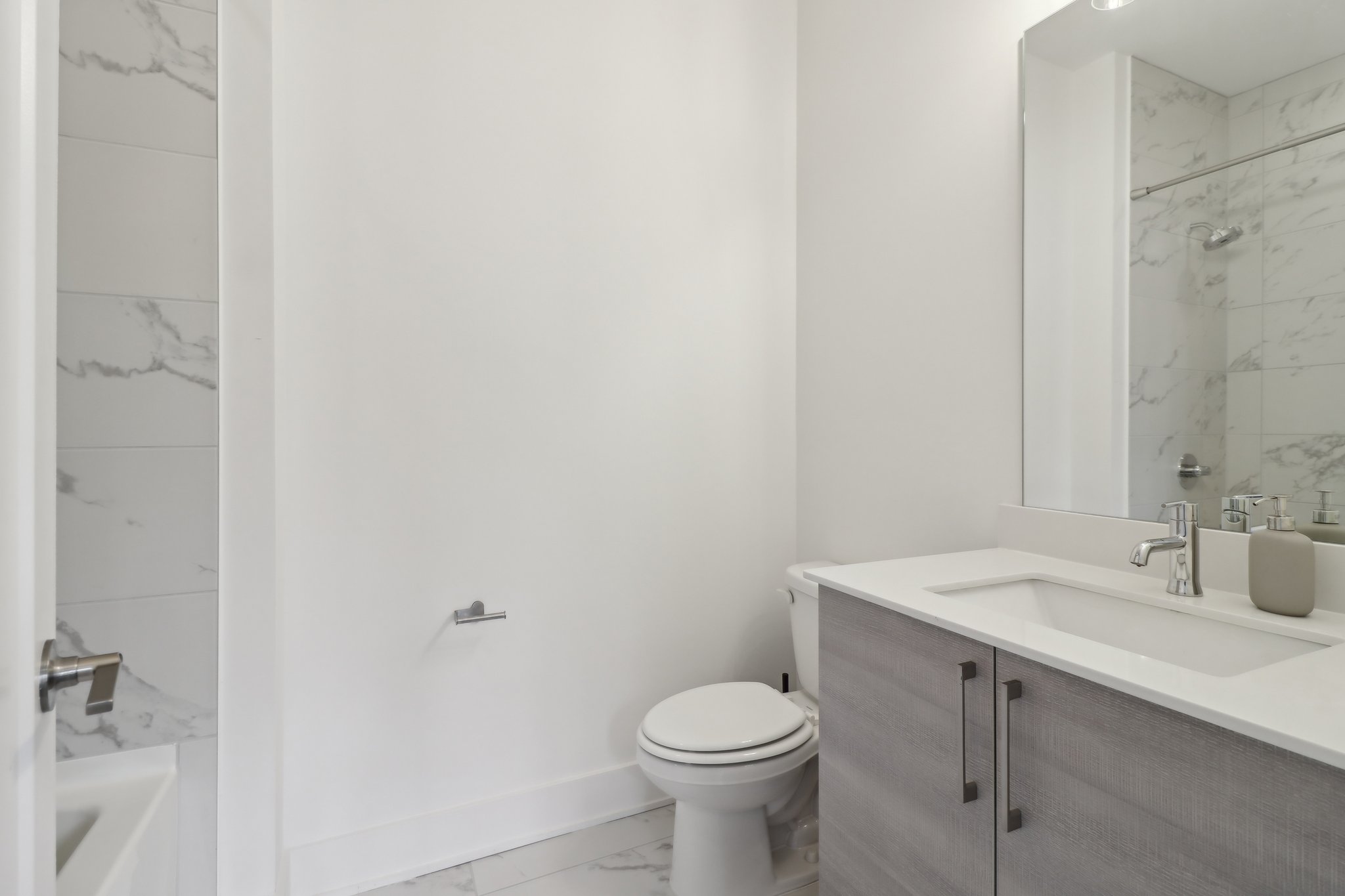 Chelsea Cir NW-3105-021.jpg