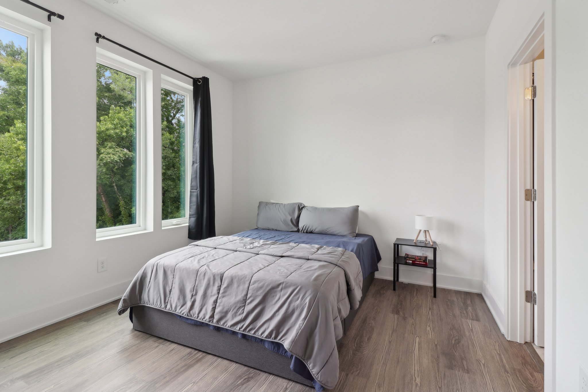 Chelsea Cir NW-3105-027.jpg