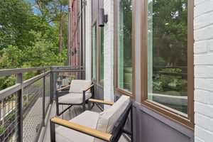 Chelsea Cir NW-3105-044.jpg
