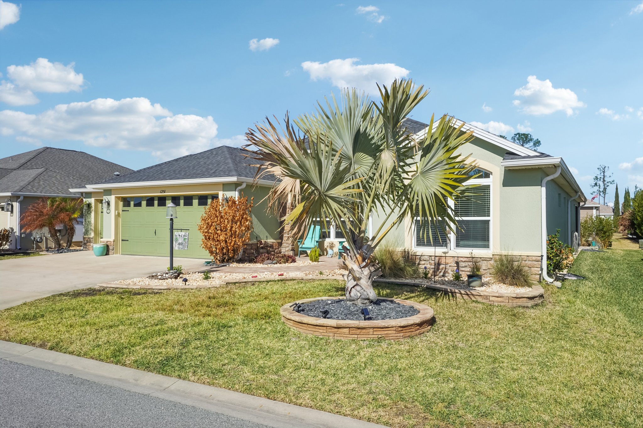 Manuel Cir-S1802-003.jpg