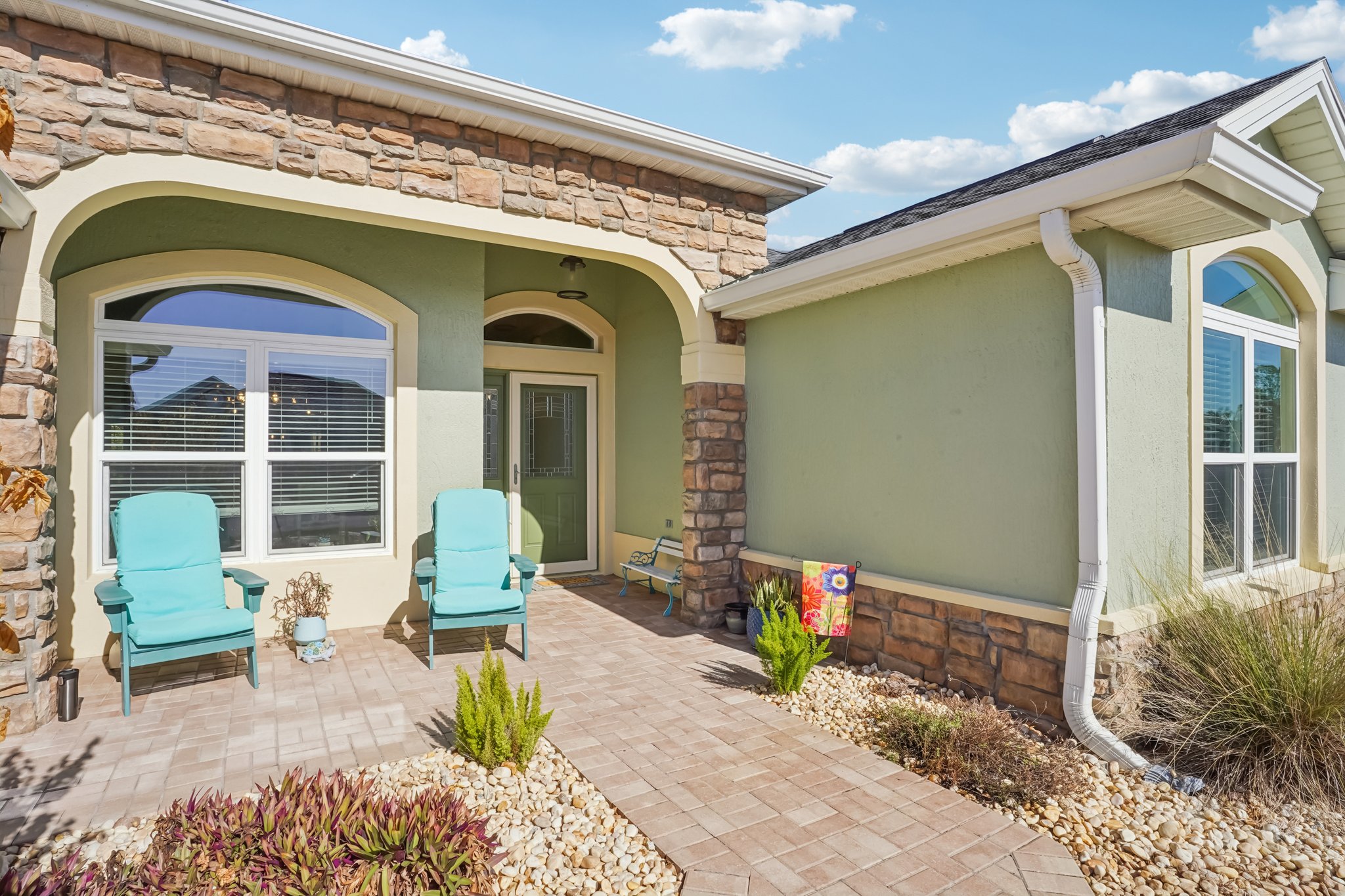 Manuel Cir-S1802-004.jpg