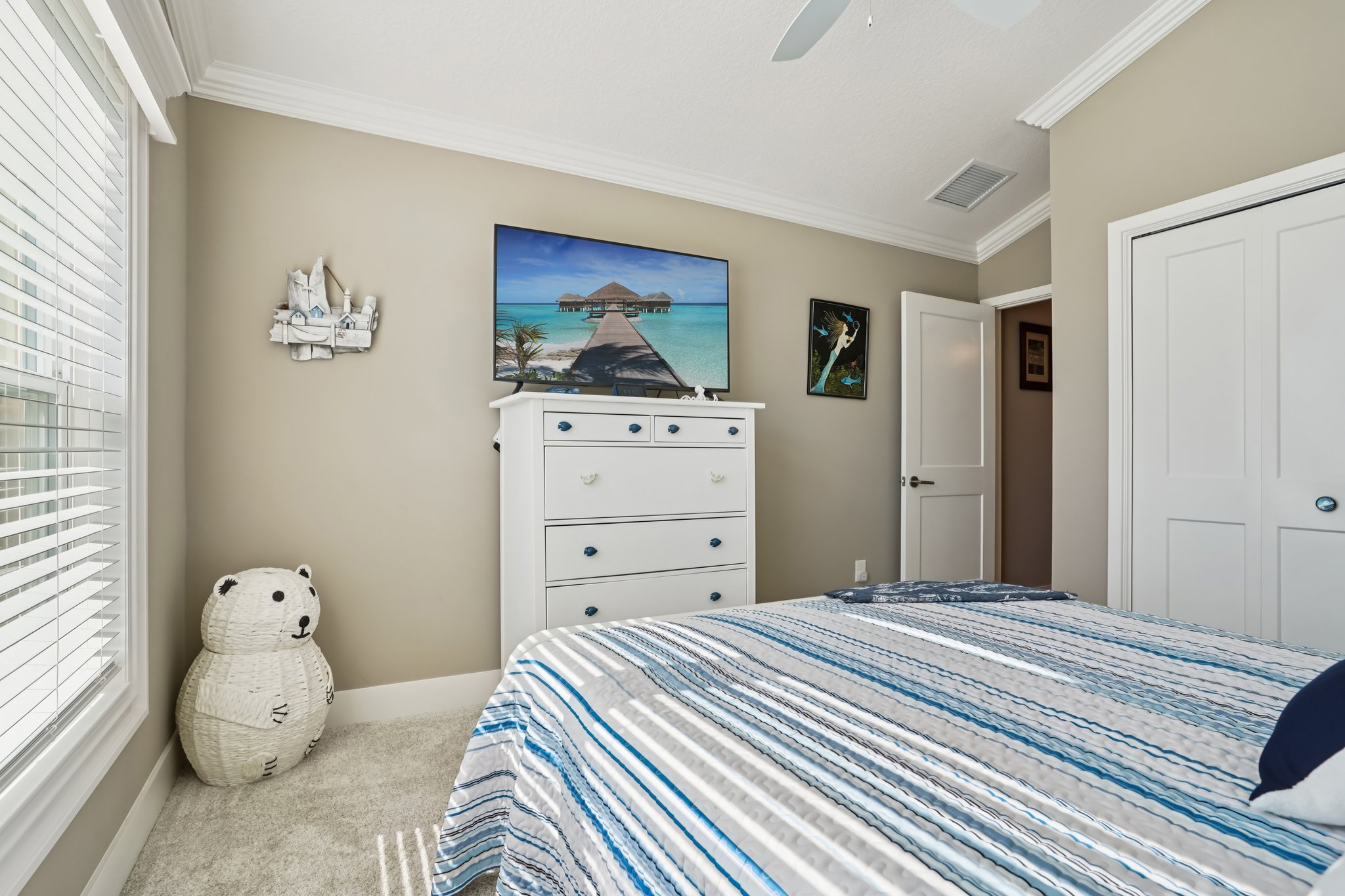 Manuel Cir-S1802-034.jpg