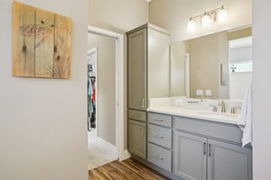 Manuel Cir-S1802-027.jpg