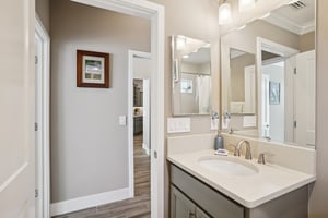 Manuel Cir-S1802-036.jpg