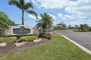 Tuscany Blvd-2005-902.jpg