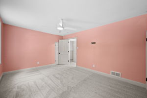  Photo 37