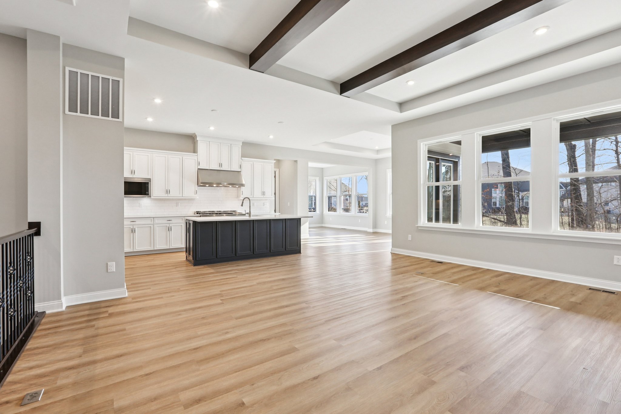 Lowery Wy-S2201-010.jpg