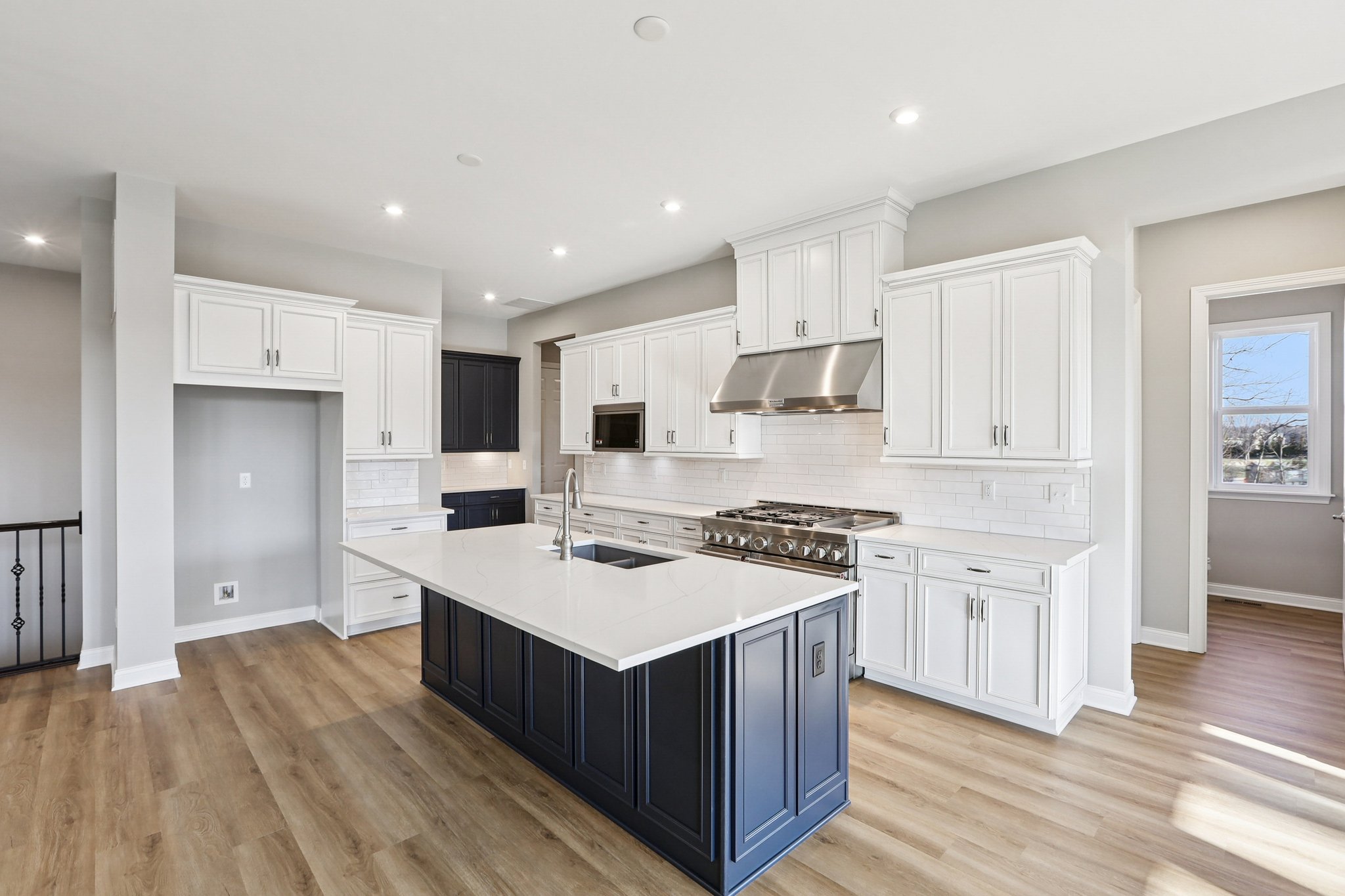 Lowery Wy-S2201-014.jpg