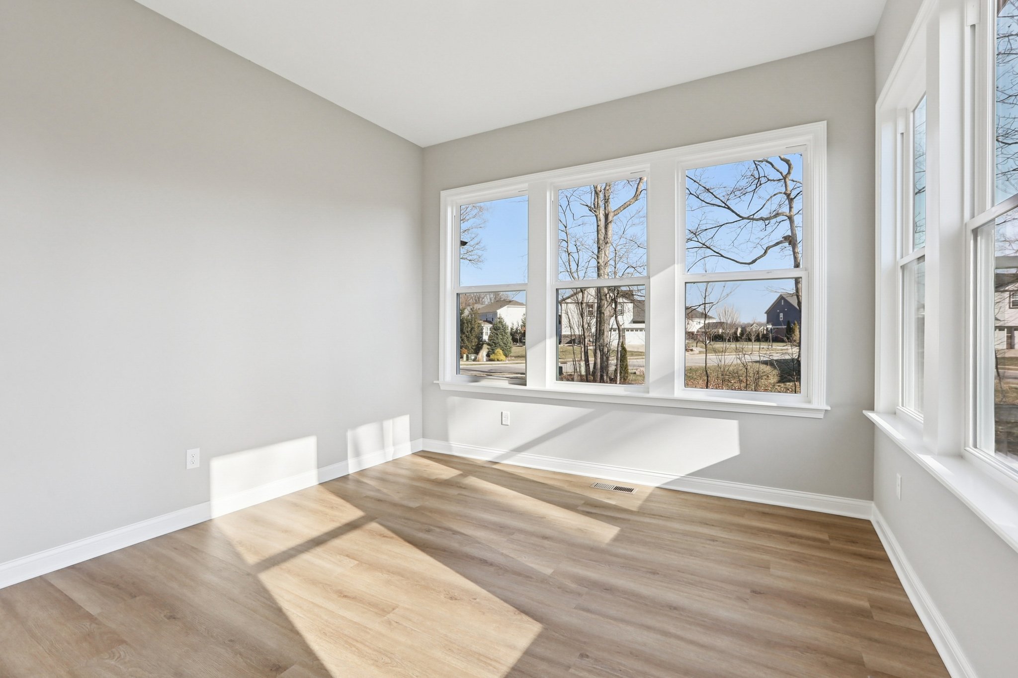 Lowery Wy-S2201-022.jpg