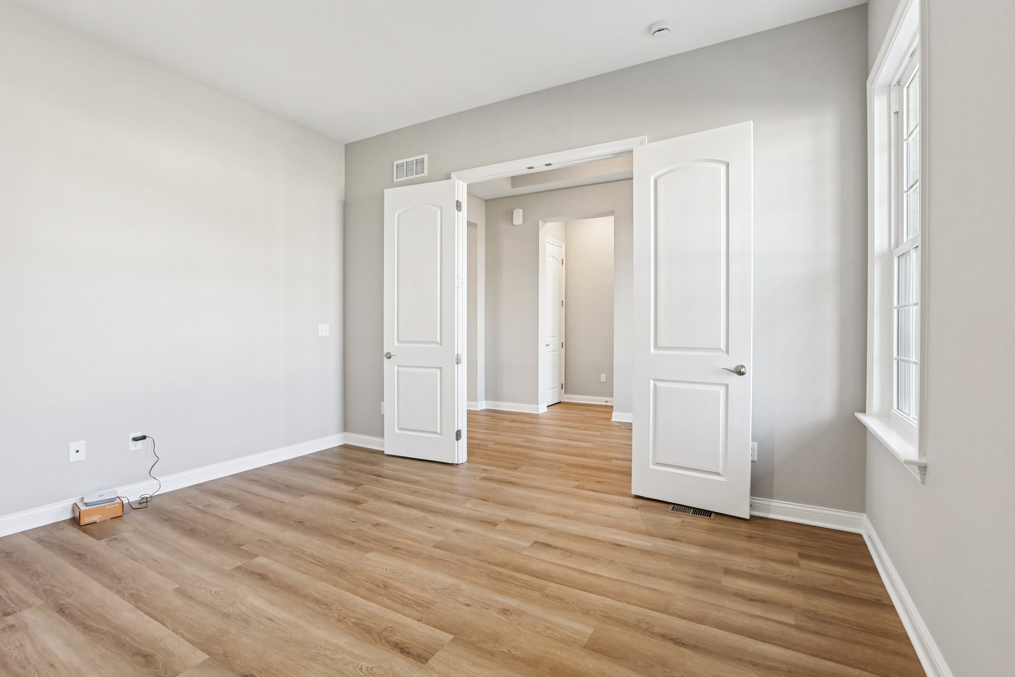 Lowery Wy-S2201-028.jpg