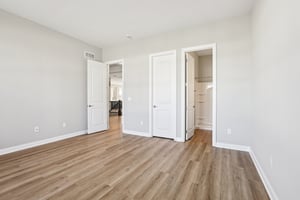 Lowery Wy-S2201-032.jpg