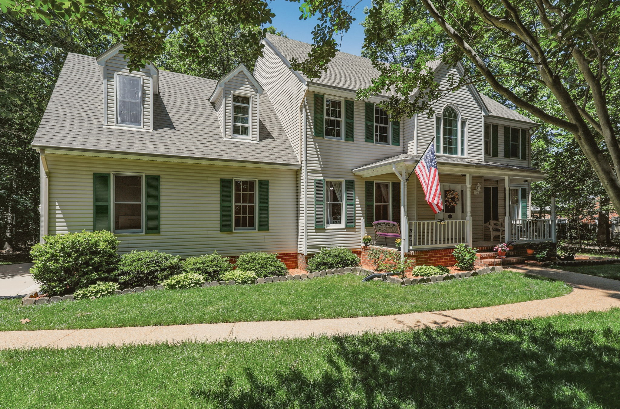 01-Exterior Front