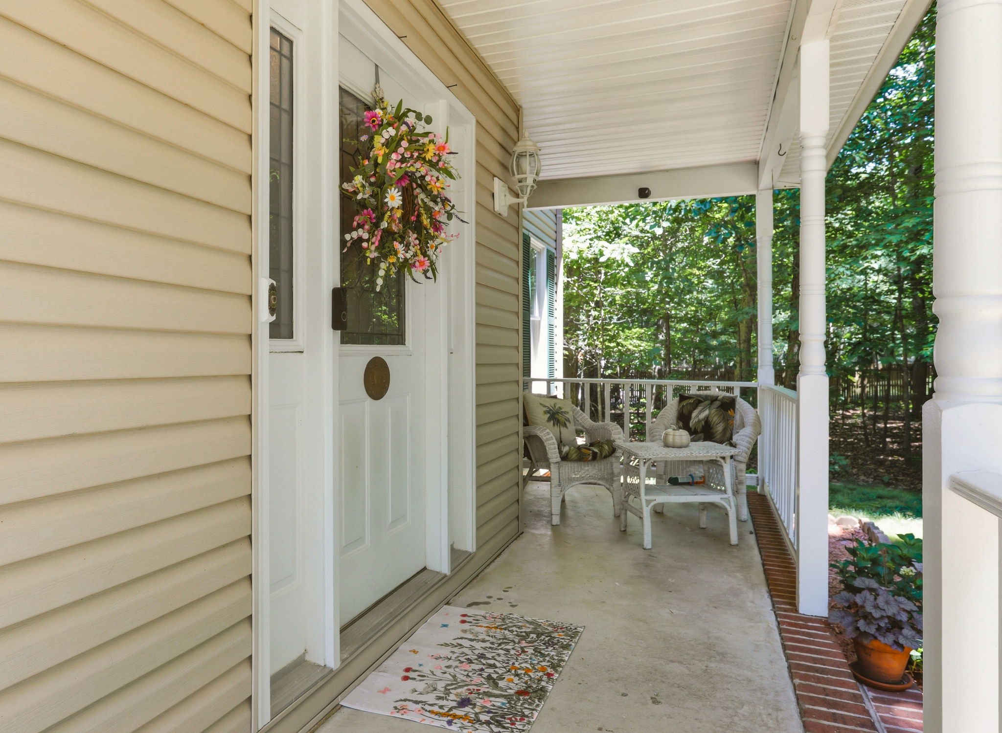 06-Front Porch