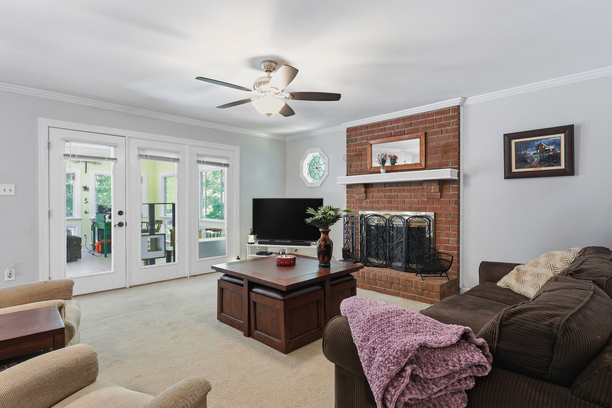 09-Family Room
