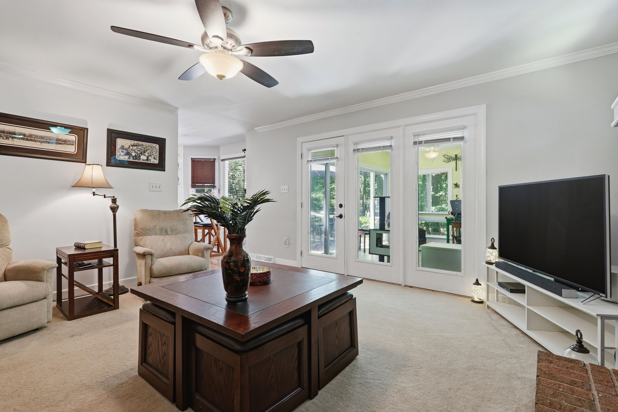 11-Family Room