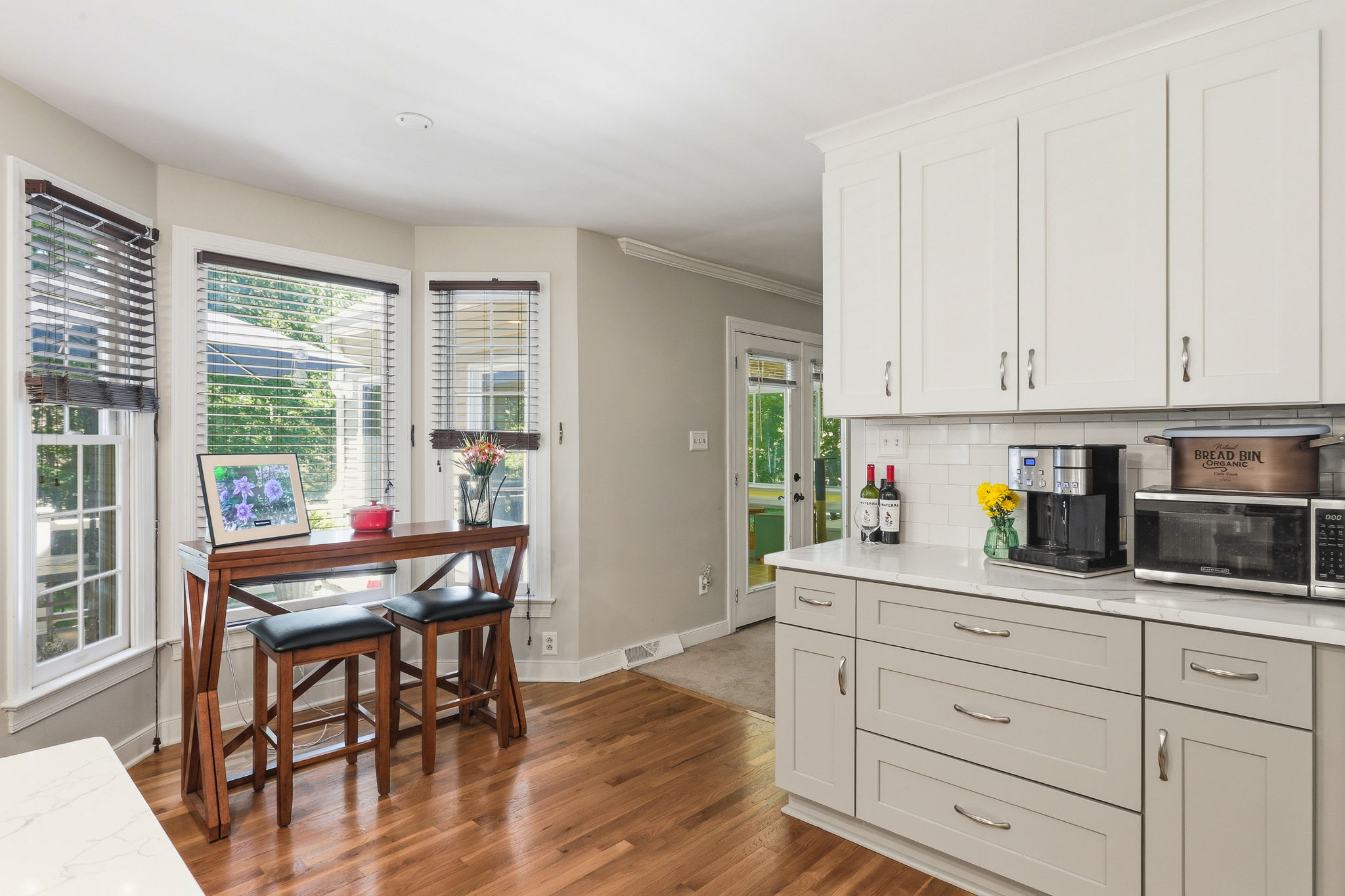 17-Kitchen