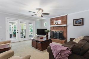 09-Family Room