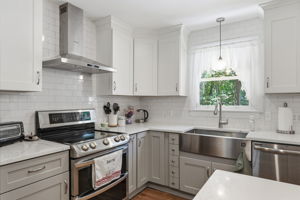 16-Kitchen
