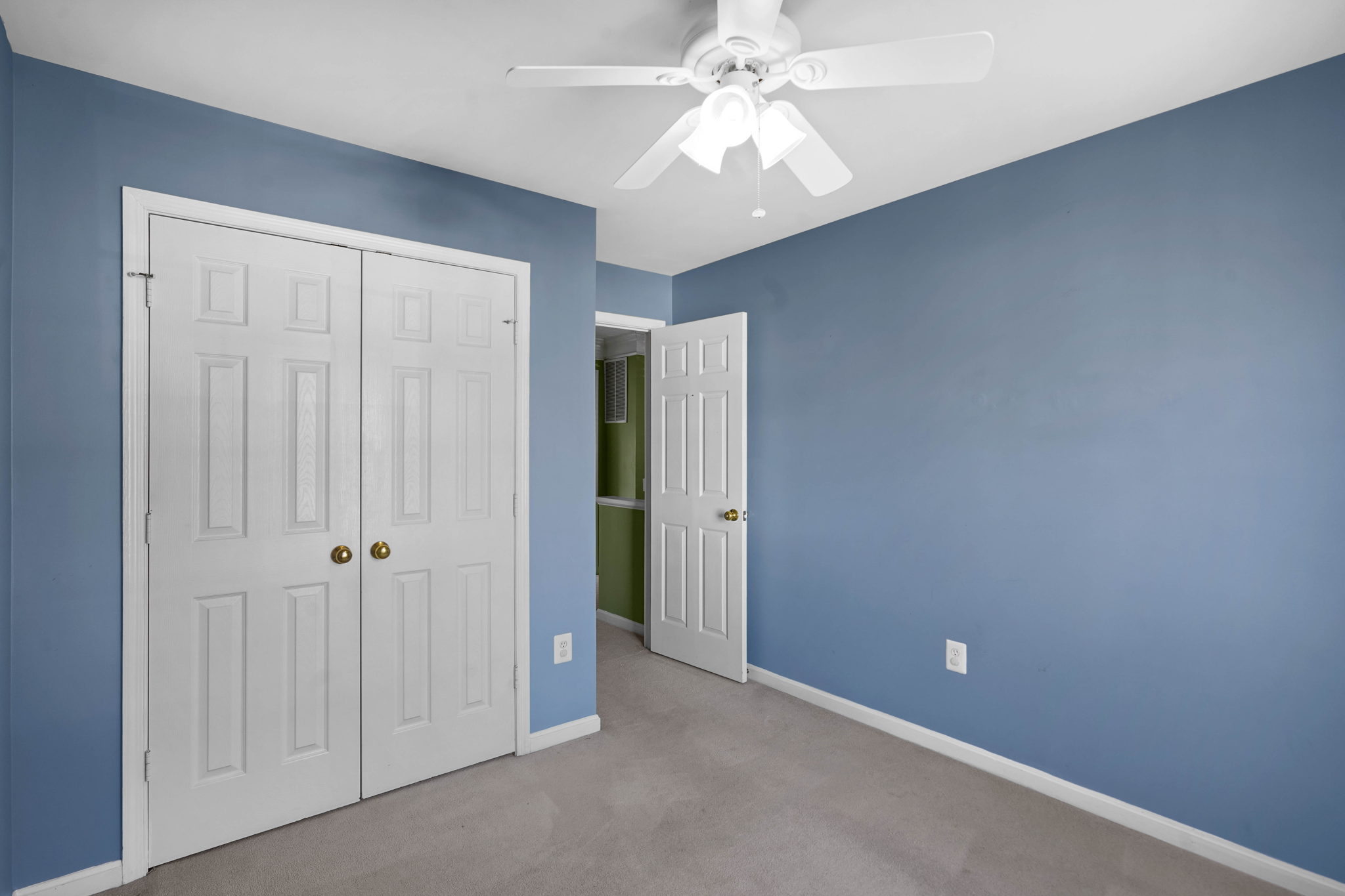 25 bedroom