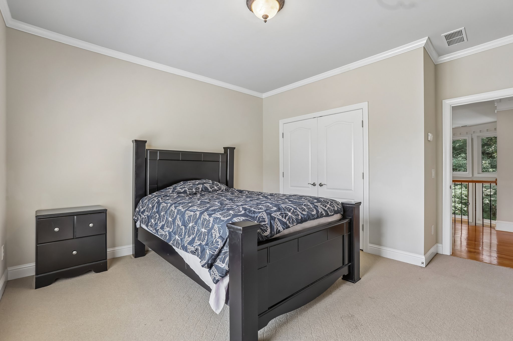 Darvish Ln-S1206-037.jpg