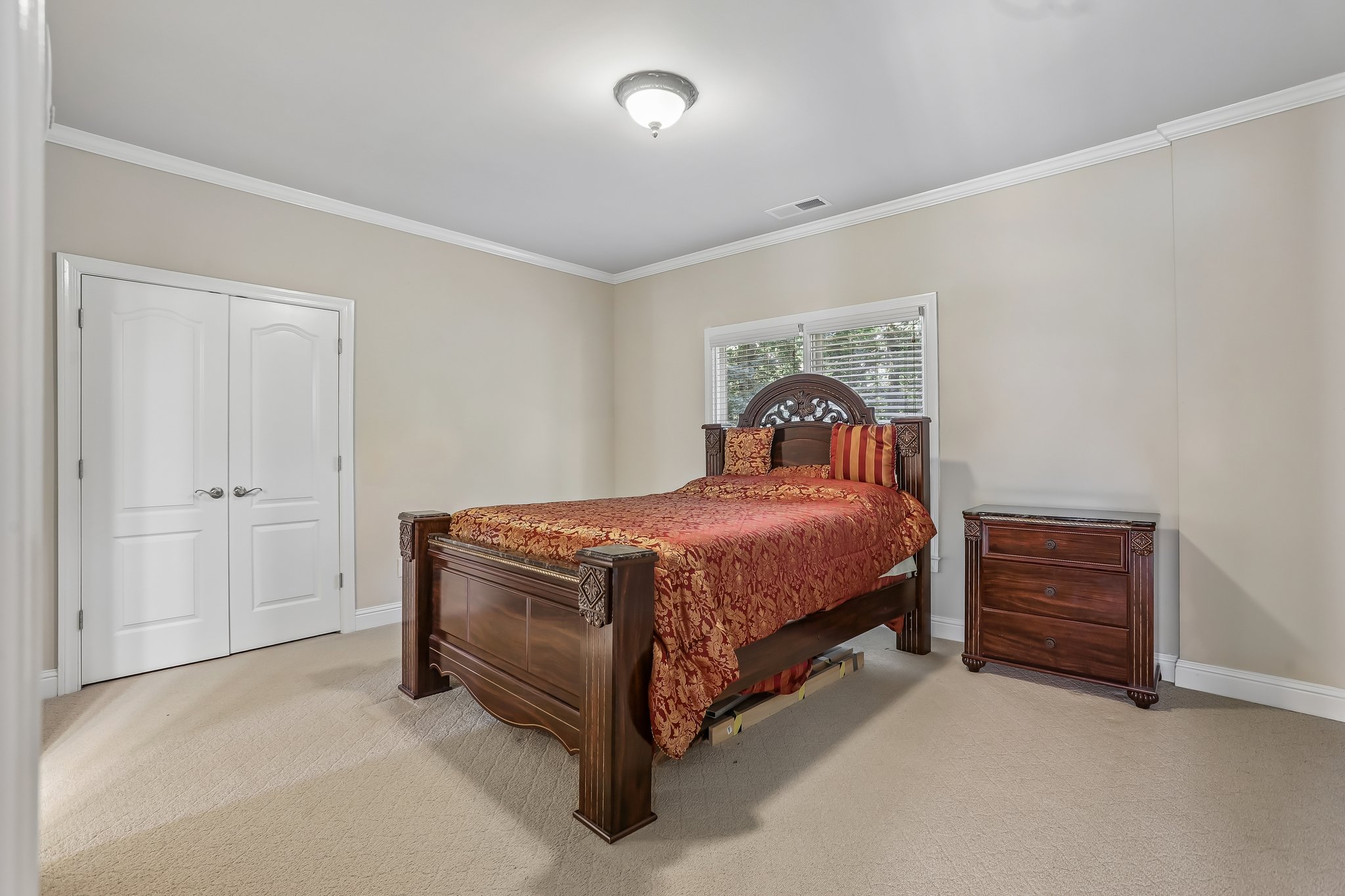 Darvish Ln-S1206-043.jpg