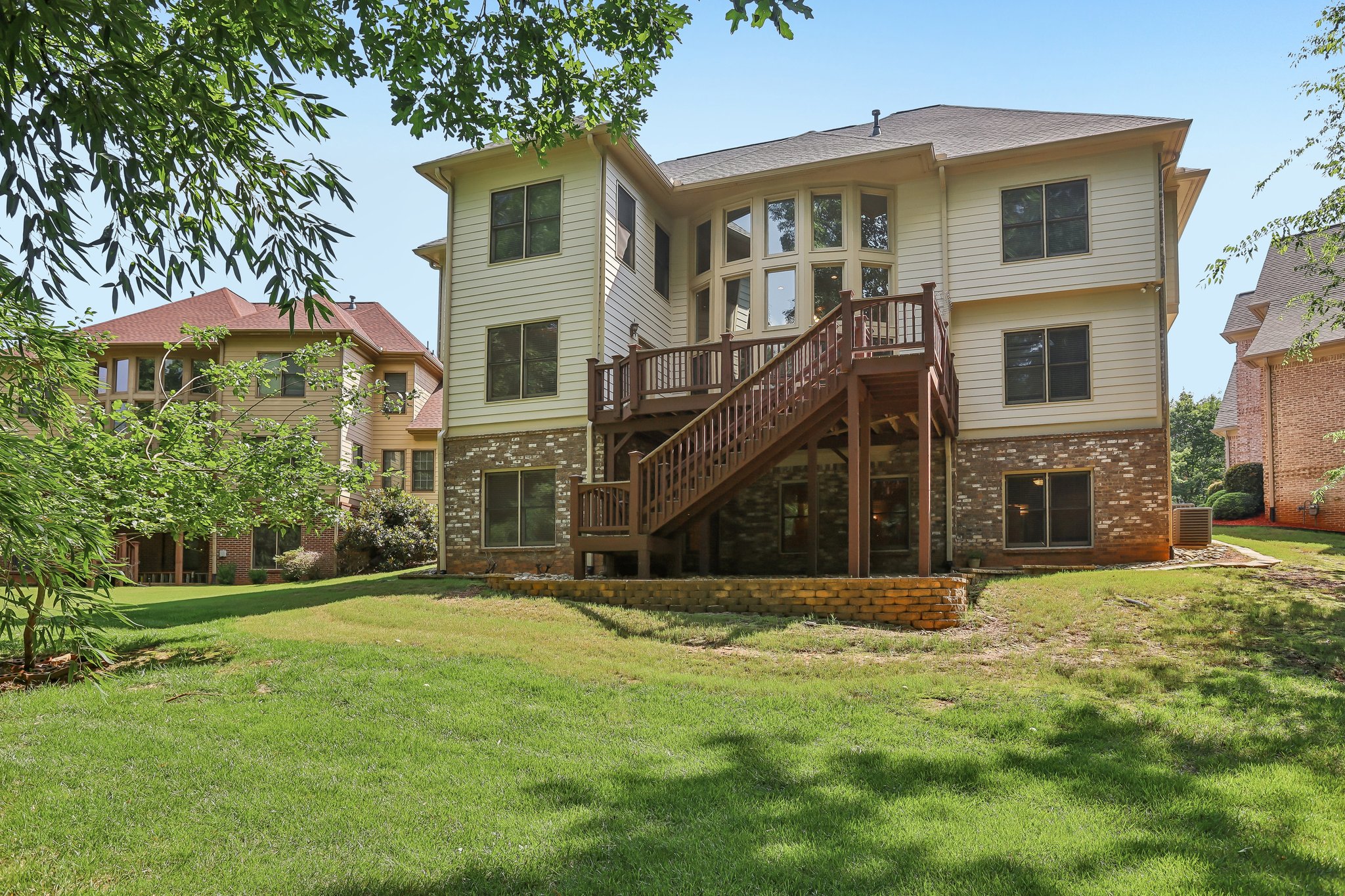 Darvish Ln-S1206-057.jpg