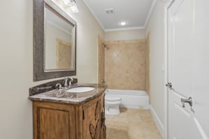 Darvish Ln-S1206-022.jpg