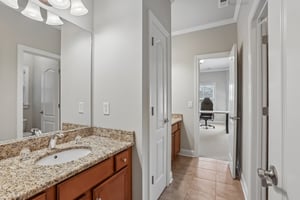 Darvish Ln-S1206-042.jpg